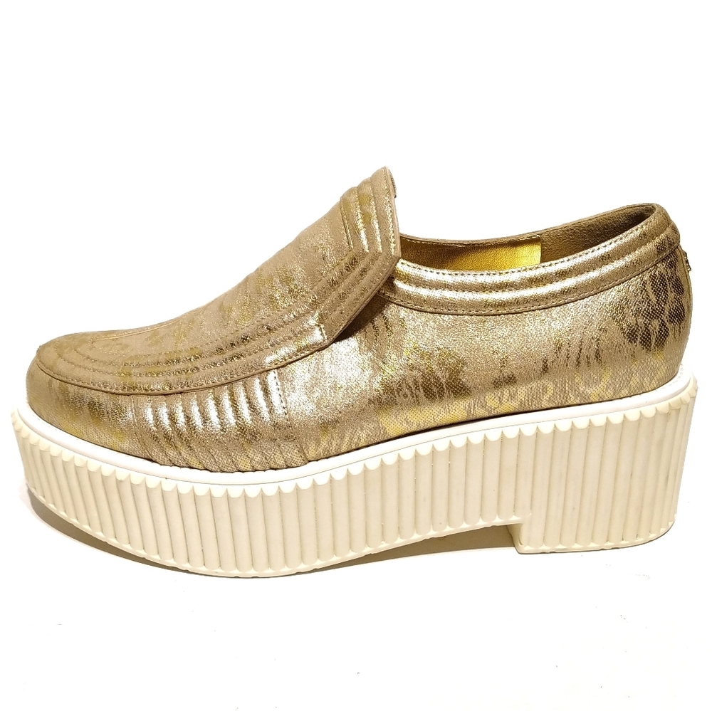 *SOLD* Chanel Metallic Gold Platform Shoes - 9 - Picture 1 of 11